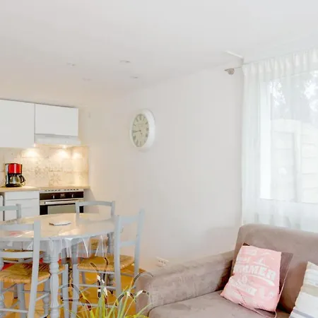 L'olivier - T2 Proche Saint-raphael Apartment *