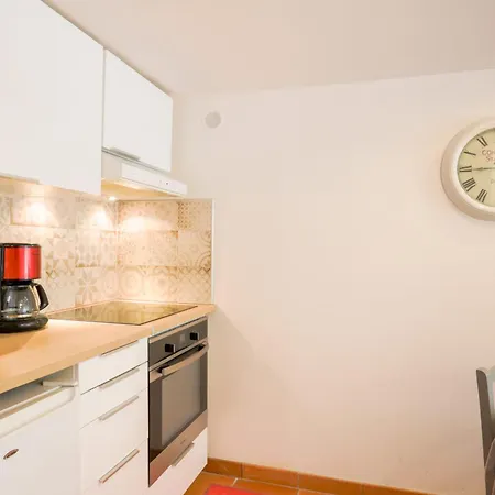 L'olivier - T2 Proche Saint-raphael Apartment *