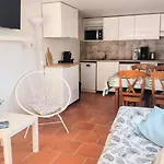 L'olivier - T2 Proche Saint-raphael Apartment *