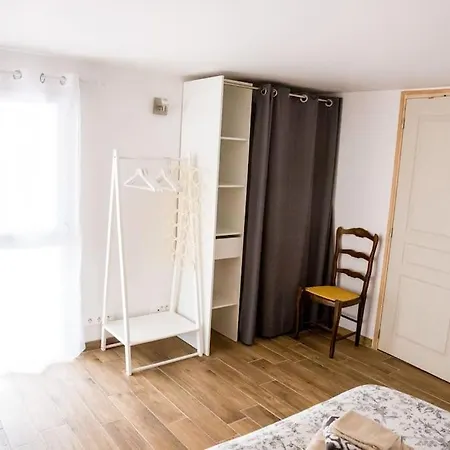 L'olivier - T2 Proche Saint-raphael *