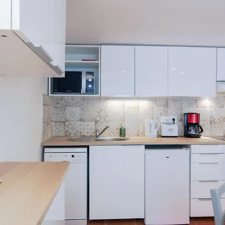 L'olivier - T2 Proche Saint-raphael *