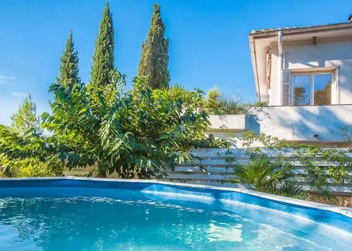 L'olivier - T2 Proche Saint-raphael Сен-Рафаель