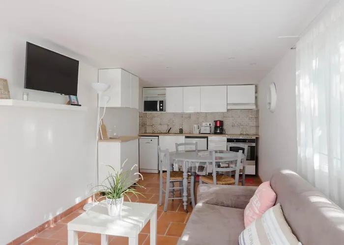 L'olivier - T2 Proche Saint-raphael Апартаменти