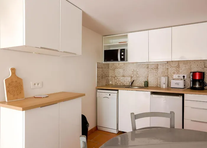 L'olivier - T2 Proche Saint-raphael Saint-Raphaël